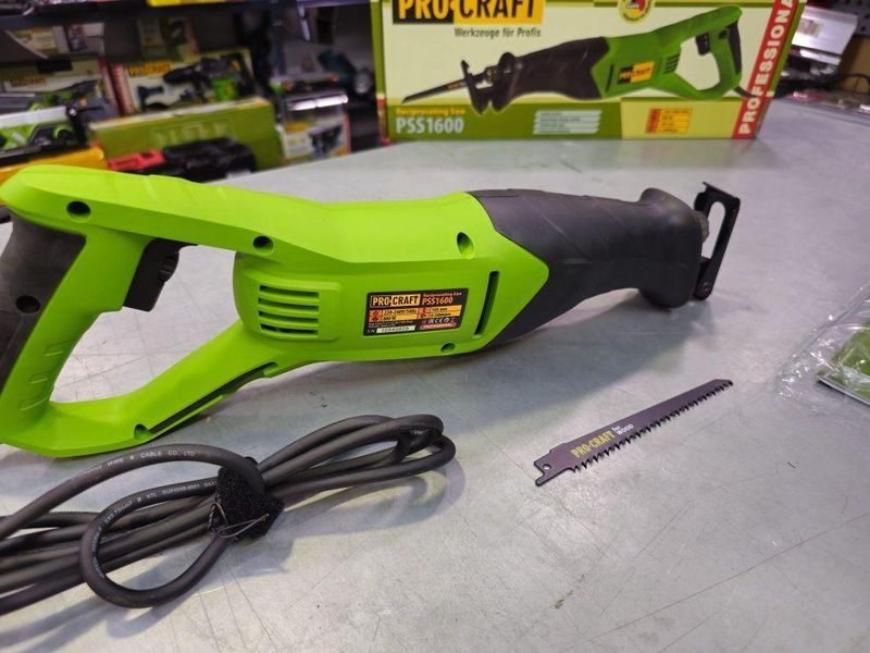 Шабельна пила Procraft PSS1600 800Вт Електропила для дерева, металу, пластику з регулюванням обертів ПК016004 фото